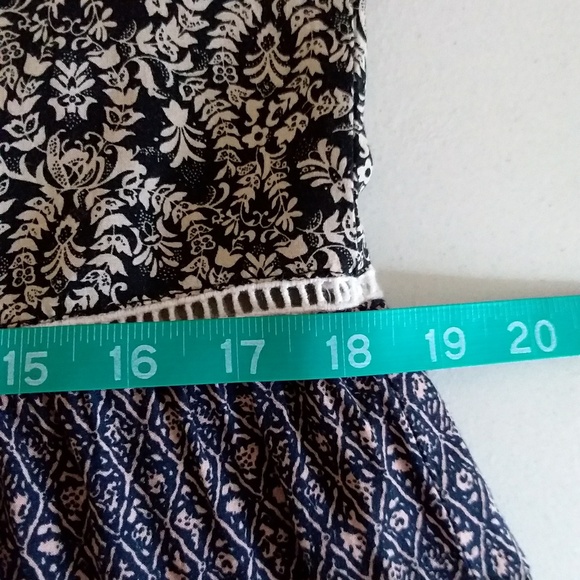 ☆☆SOLD☆☆ Easel Boho Style Bell Sleeve Dress - Picture 5 of 8